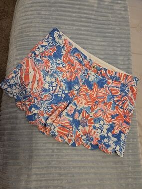 Lilly Pulitzer Red & Blue Floral Scalloped High-Waist Shorts